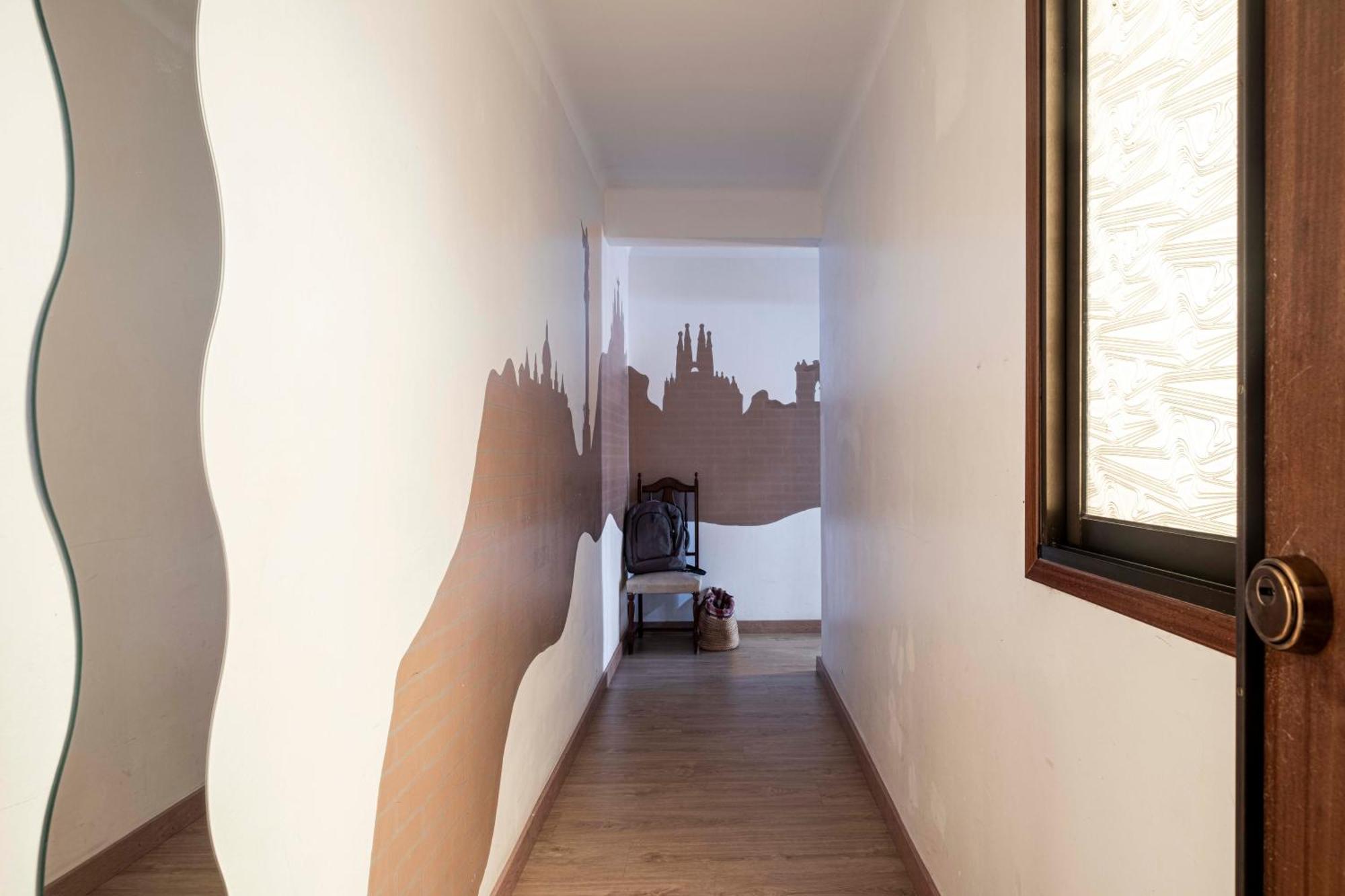 5 Min To The Sea And 15 Min To Barcelona Center Apartment Sant Adria de Besos Bagian luar foto