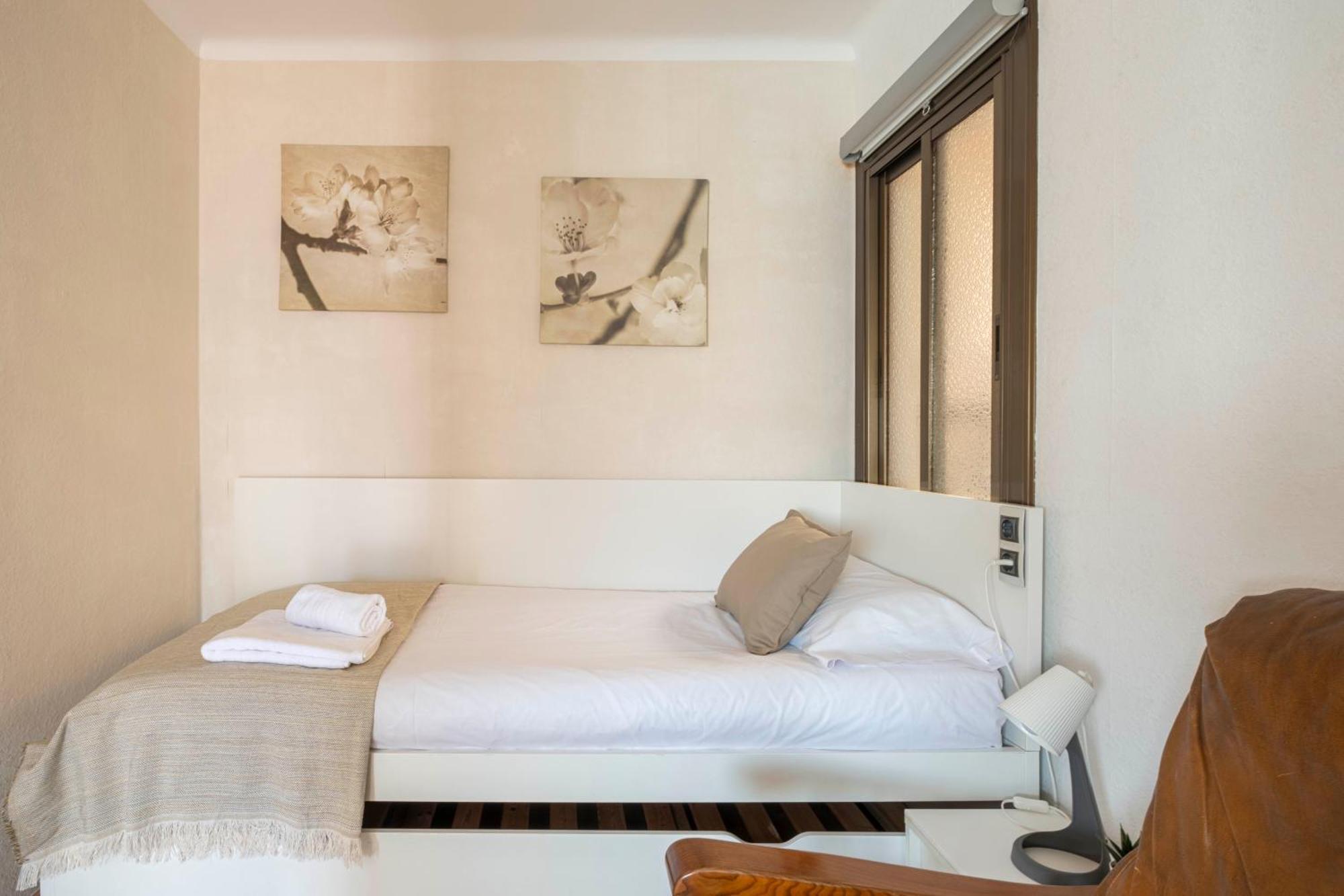5 Min To The Sea And 15 Min To Barcelona Center Apartment Sant Adria de Besos Bagian luar foto